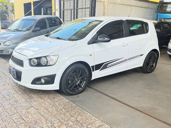 CHEVROLET SONIC 1.6 LTZ 16V FLEX 4P AUTOMÁTICO